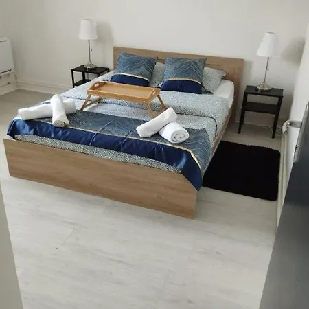 Grande Maison Avec 5 - Entree Autonome Holiday home Brest