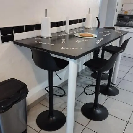 Grande Maison Avec 5 - Entree Autonome Feriehus