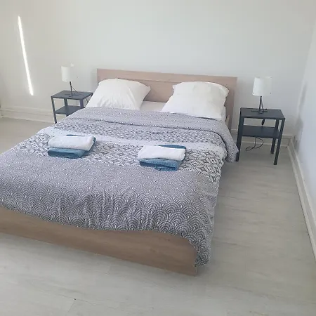 Grande Maison Avec 5 - Entree Autonome Holiday home Brest