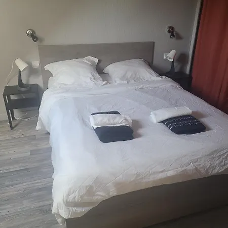 Grande Maison Avec 5 - Entree Autonome Holiday home *