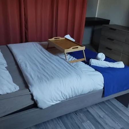 Grande Maison Avec 5 - Entree Autonome